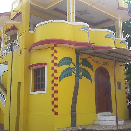Yellow House Ξενοδοχείο Calangute Εξωτερικό φωτογραφία