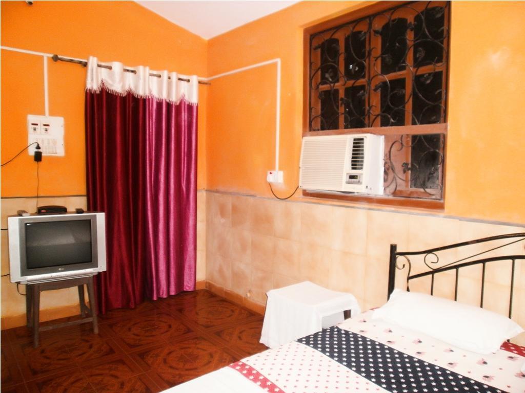 Yellow House Ξενοδοχείο Calangute Εξωτερικό φωτογραφία