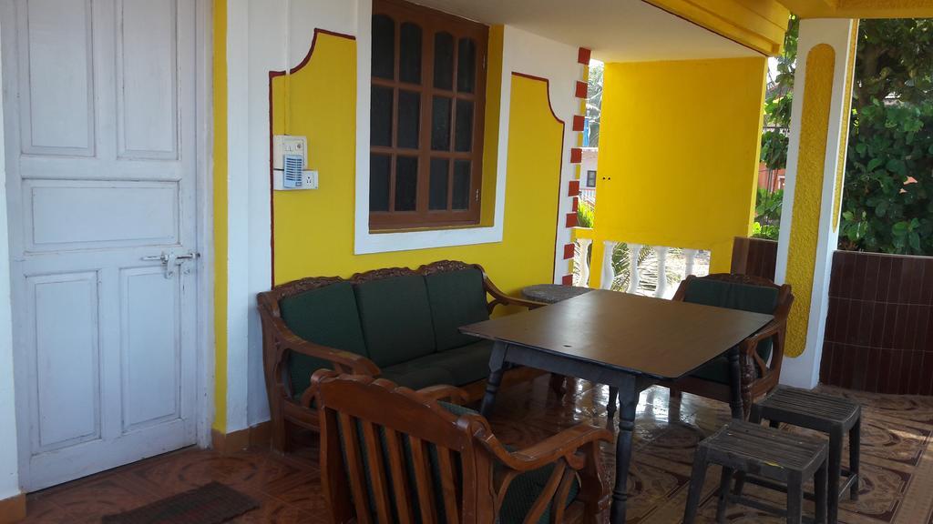 Yellow House Ξενοδοχείο Calangute Εξωτερικό φωτογραφία